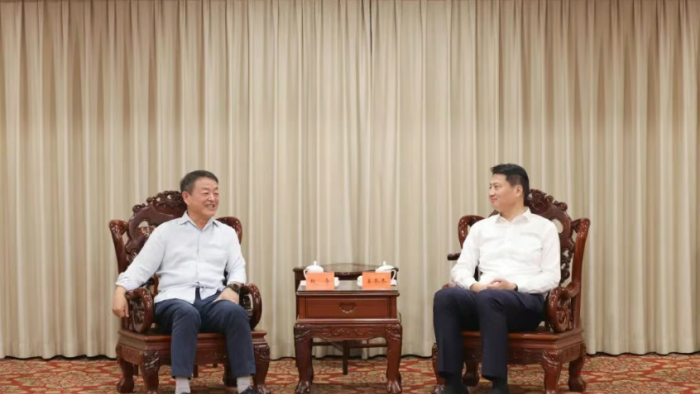 姜冬冬会见锦江国际集团党委书记董事长赵奇一行